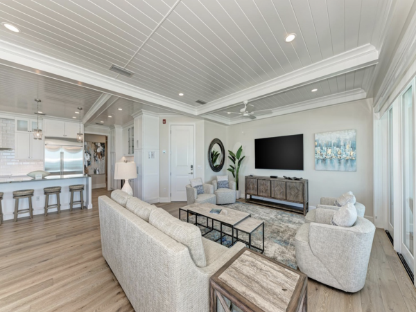 Anna Maria Island Beachfront Condo Rental - Luxury 4-Bedroom Gulf-View Vacation Condo with Pool and Spa